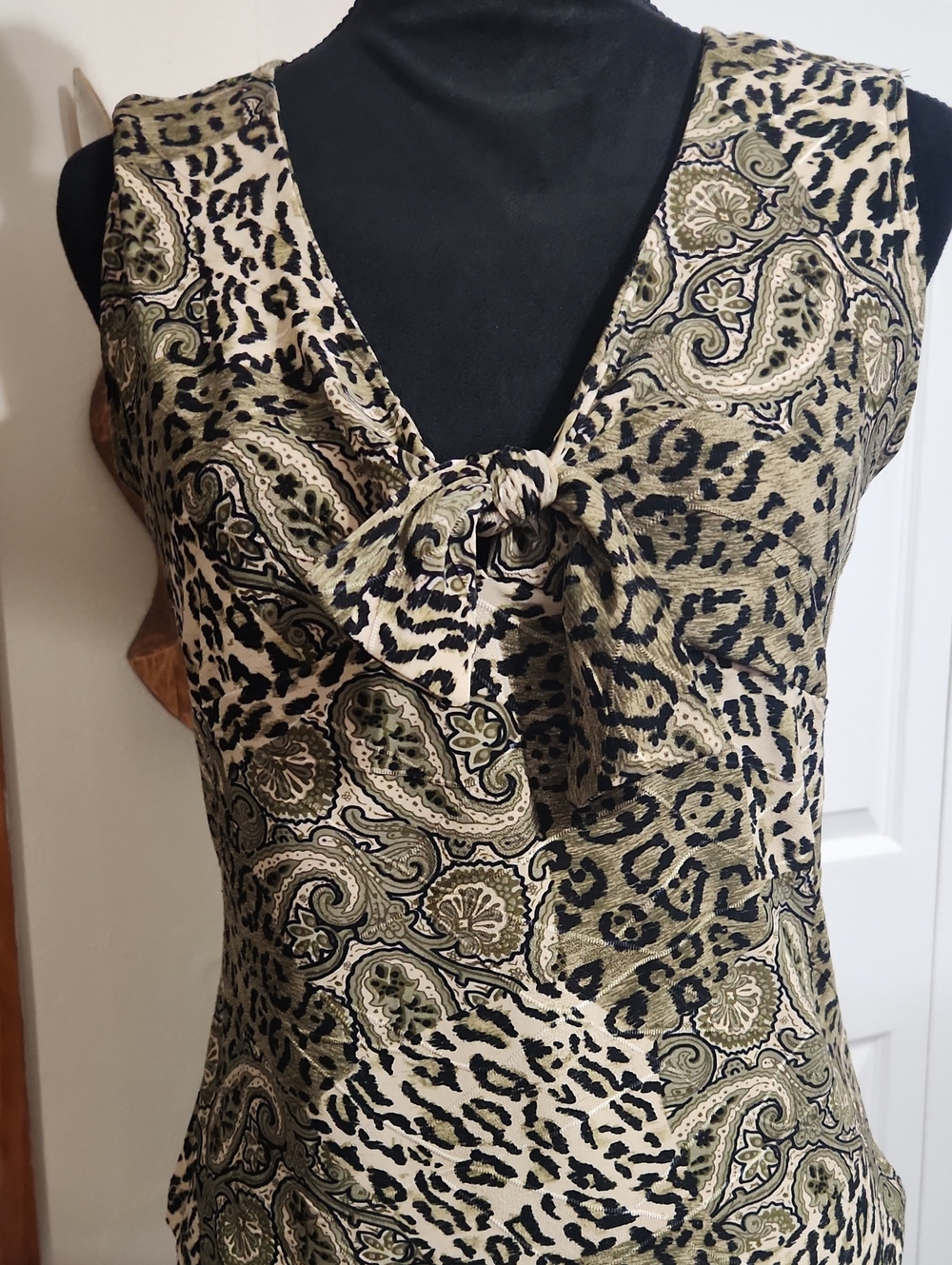 Y2K Nine West Paisley & Leopard Tie-Front Camisole in Olive and Beige